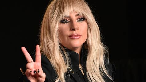 Lady Gaga praised by fans as she poses for nude photo shoot